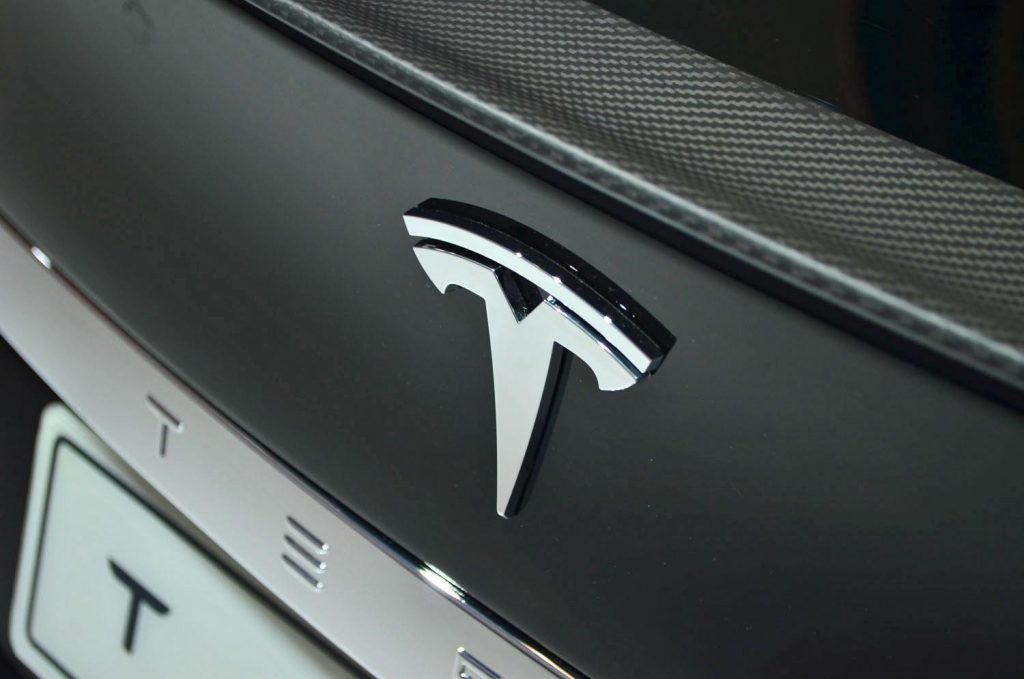 Tesla, Οι πωλήσεις της Tesla ανεβαίνουν χωρίς να φτάνουν τις προσδοκίες