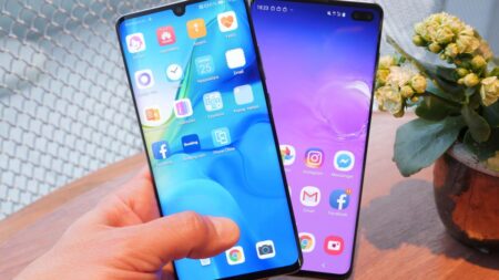 Σύμφωνα με τη Samsung το Galaxy S10+ βγάζει καλύτερες φωτογραφίες από το Huawei P30 Pro