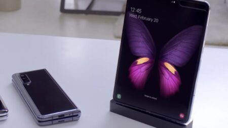 Early user αποκαλύπτει λεπτομέρειες για το Samsung Galaxy Fold