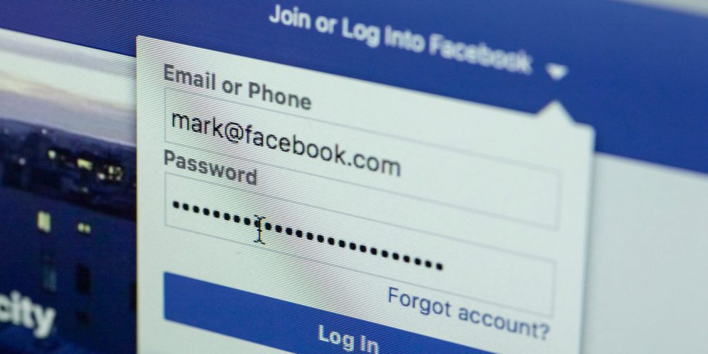 Facebook, Το Facebook αποθήκευε τους κωδικούς μας σε αρχεία plain text