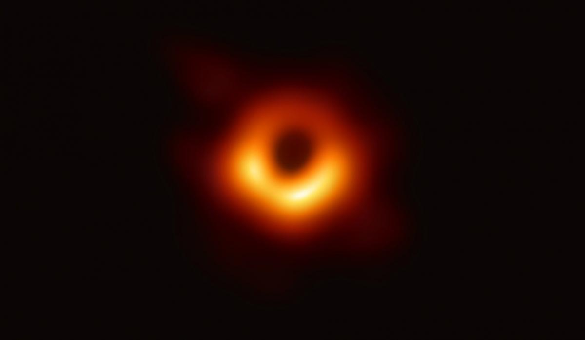 μαύρη τρύπα, Η πρώτη εικόνα από &#8220;μαύρη τρύπα&#8221; είναι γεγονός