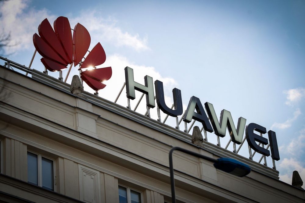 Huawei, Huawei: Αναφέρει ότι είναι θύμα της Αμερικανικής διοίκησης και ψάχνει να βρει λύση με τη Google