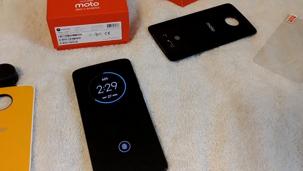 Moto Z4, Motorola Moto Z4: Εμφανίστηκε σε hands-on βίντεο λίγο πριν κυκλοφορησει