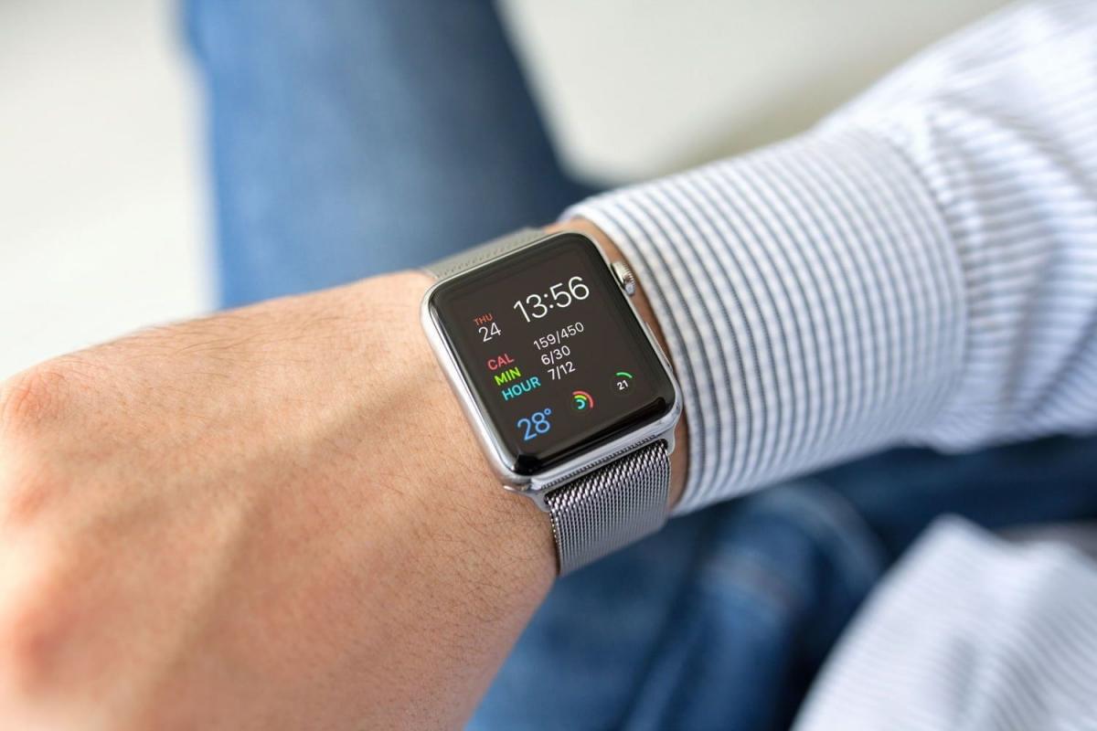 Apple Watch, Apple Watch: Κυριαρχούν στην αγορά smartwatch με 5,7 εκ. αποστολές