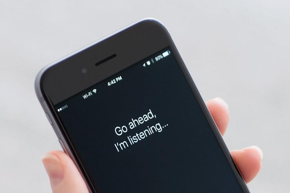 Siri, Η Apple απολογείται που άκουγε τι έλεγες στην Siri