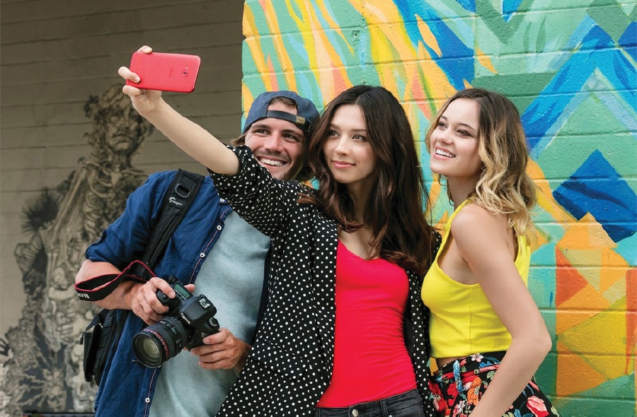 loser, &#8220;Losers&#8221; όσοι ανεβάζουν selfies σύμφωνα με έρευνα