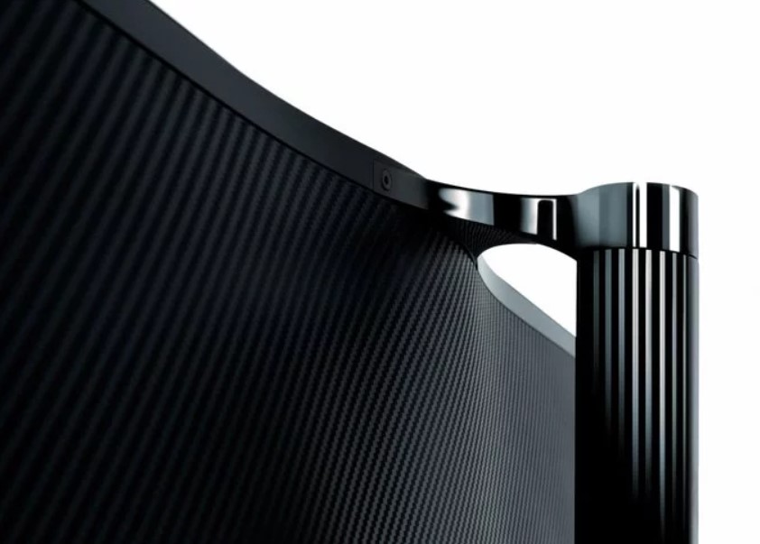 OnePlus TV, OnePlus TV: Θα έχει περιστρεφόμενη βάση και πλάτη με φινίρισμα carbon fiber