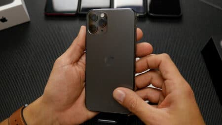 iPhone 11 Pro unboxing video με το Μαγικό Κοπίδι