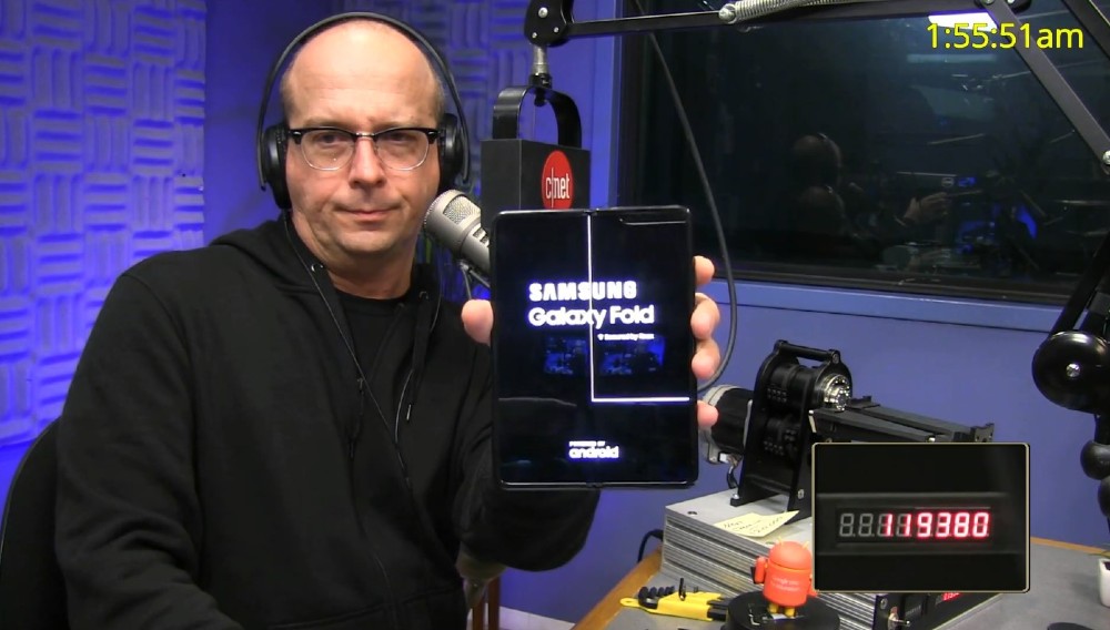 Samsung Galaxy Fold 120.000 αναδιπλώσεις, Samsung Galaxy Fold: Αχρηστεύθηκε μετά από 120.000 αναδιπλώσεις