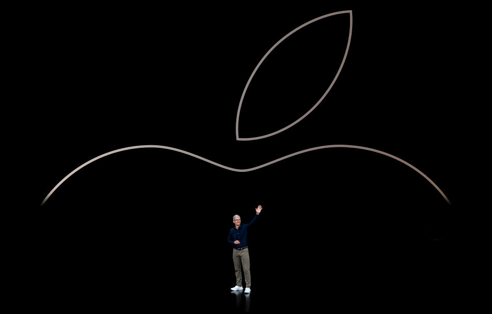 Apple, Apple: Πουλάει τα iPhone στη χαμηλότερη δυνατή τιμή