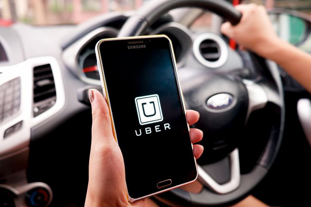 Uber, Uber: Θα ηχογραφεί τις συνομιλίες που πραγματοποιούνται στην καμπίνα του αυτοκινήτου