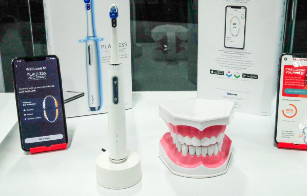 Oral-B iO, Oral-B iO και Colgate Plaqless Pro: Οι AI οδοντόβουρτσες είναι πραγματικότητα [CES 2020]