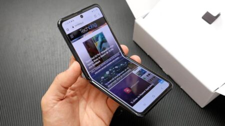 Samsung Galaxy Z Flip ελληνικό unboxing video