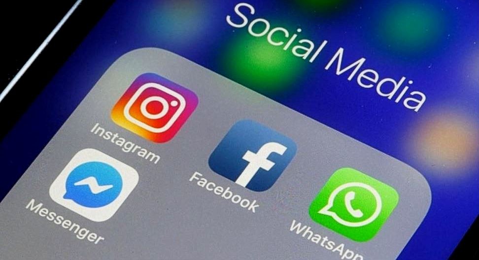 , WhatsApp: Θα εμφανίζει διαφημίσεις από τα δεδομένα χρηστών του Facebook