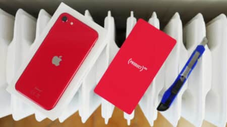 iPhone SE 2020: Unboxing video με το νέο μικρό