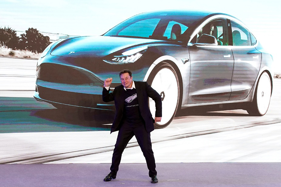 , Η Tesla είναι ανοιχτή σε αδειοδότηση λογισμικού και παροχή κινητήρων και μπαταριών