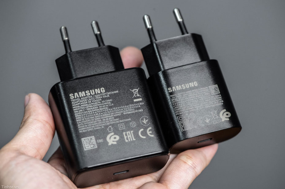 , Samsung: Θα αφαιρέσει τους φορτιστές από το πακέτο κάποιων συσκευών;