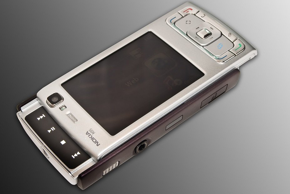 , Nokia N95: Το smartphone πριν τα smartphones [Throwback]