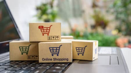 Ταχυμεταφορές σε κατάρρευση: Black Friday, Χριστούγεννα και το μόνιμο άλλοθι της «αυξημένης ζήτησης»