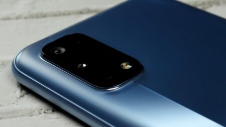 Κερδίστε το smartphone Realme 7 Pro: Διαγωνισμός στο Instagram
