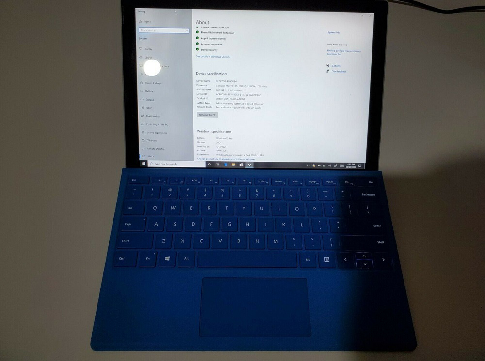 Surface Pro 8, Surface Pro 8: Prototype εμφανίζεται στο eBay, ίδια εμφάνιση με το Pro 7