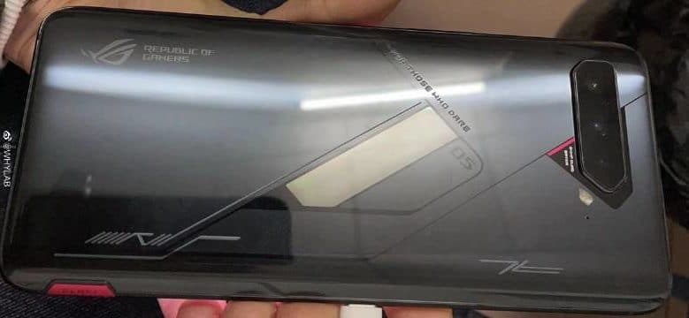 Asus ROG Phone 5, Asus ROG Phone 5: Η πρώτη live φωτογραφία του νέου gaming smartphone
