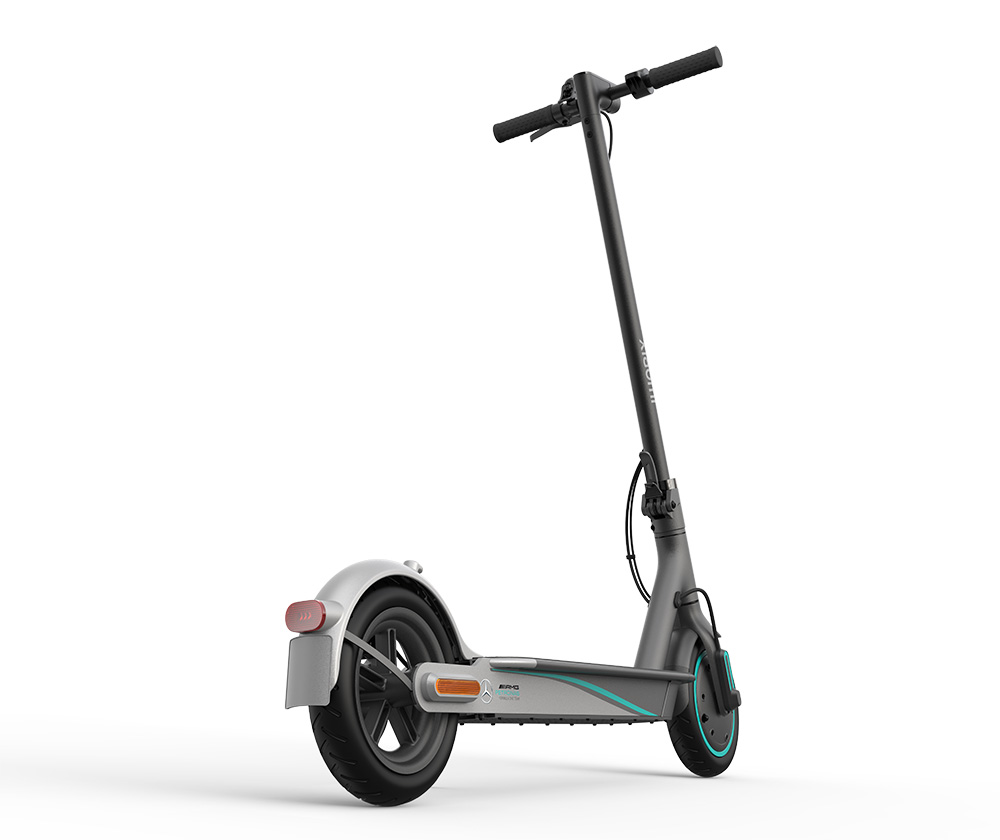 , Τρελό scooter Xiaomi Mi Electric Scooter Pro 2 Mercedes-AMG Petronas F1 Team Edition με τιμή 799 ευρώ