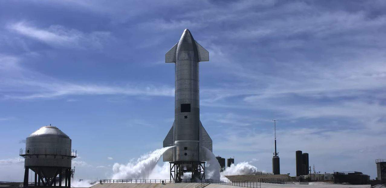 , H SpaceX καταφέρνει να προσγειώσει ασφαλώς το Starship