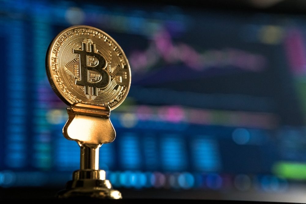 , Bitcoin: Κινείται πάνω από τα 50.000 δολάρια, Cardano το 3ο μεγαλύτερο κρυπτονόμισμα