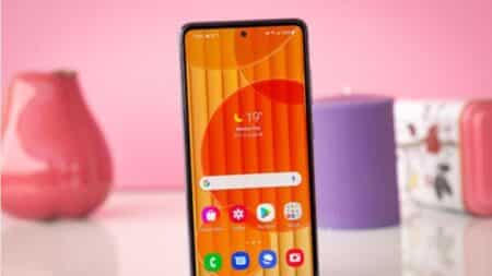 Samsung Galaxy A52: Λαμβάνει τη σταθερή ενημέρωση One UI 4