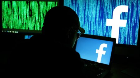 Facebook: Ο ουκρανικός στρατός και δημοσιογράφοι δέχονται hacking