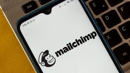 Χτυπήθηκε το Mailchimp, στόχος κρυπτονομίσματα σε πορτοφόλια Trezor