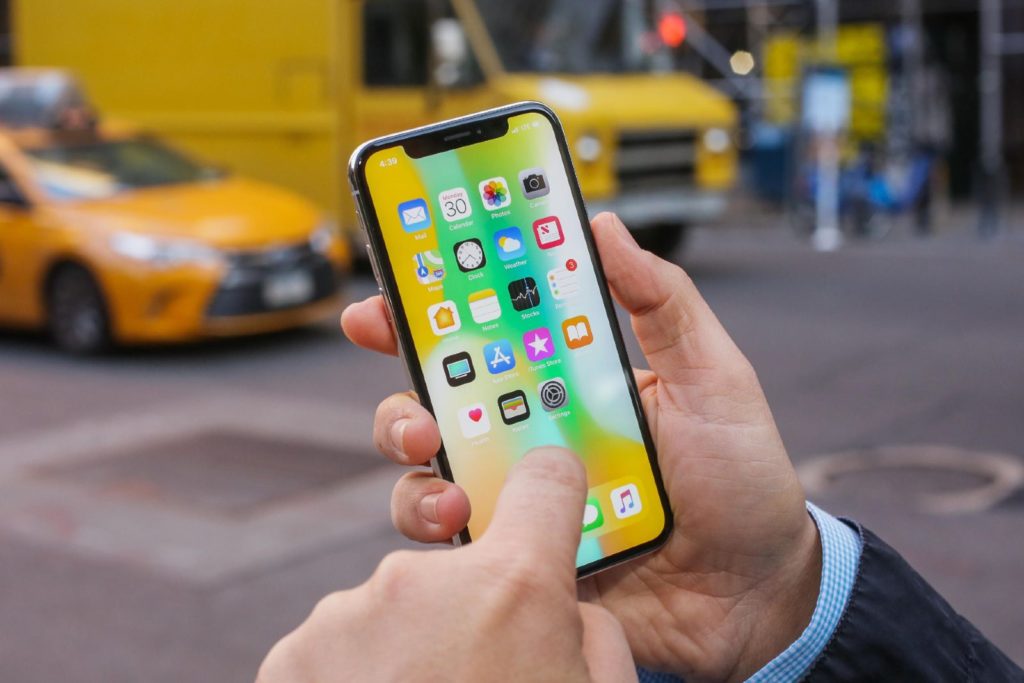 iphone, Η παραγωγή iPhone «προχωρά καλά» παρά το lockdown στην κινεζική Zhengzhou