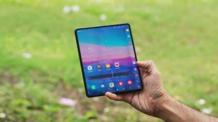 Samsung Galaxy Z Fold4: Θα ζυγίζει μόνο 254 γραμμάρια
