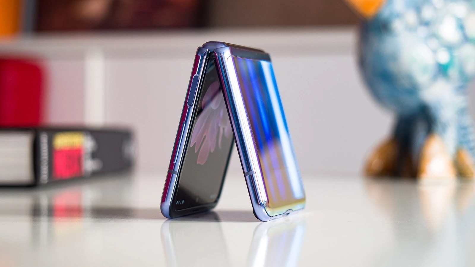 Samsung Galaxy Z Flip4: Έρχεται με μεγαλύτερη εξωτερική οθόνη