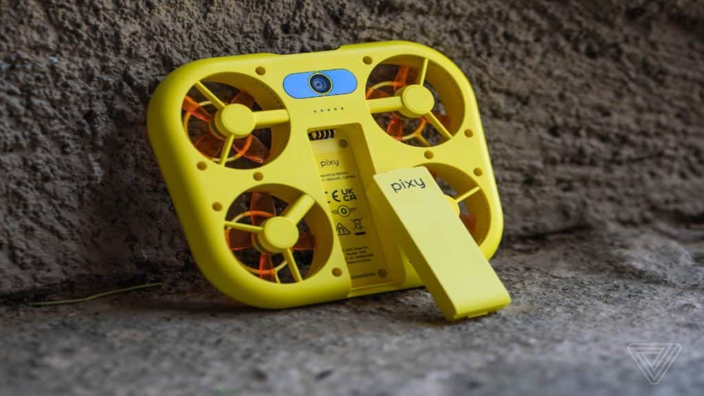 pixy snapchat, Η Snap σταματά την ανάπτυξη του Pixy, του selfie drone της για το Snapchat
