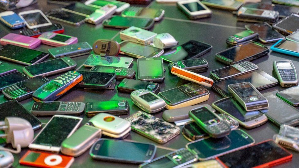 Κινητά τηλέφωνα, Περισσότερα από 5 δισ. κινητά τηλέφωνα θα πεταχτούν στα σκουπίδια το 2022