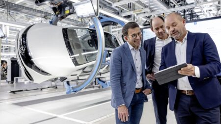 Mercedes-Benz & Microsoft: Συνεργασία για αύξηση παραγωγικότητας