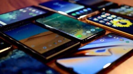 Canalys: Οι παγκόσμιες αποστολές smartphone μειώθηκαν κατά 9% το τρίτο τρίμηνο του 2022