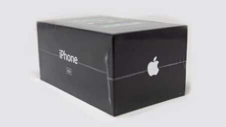 Σφραγισμένο iPhone από το 2007 δημοπρατήθηκε για 39.000 $