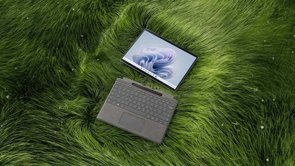 microsoft surface, Η Microsoft αποκαλύπτει τρεις νέους υπολογιστές Surface: laptop, tablet και PC