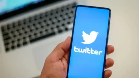 O Kanye West αποκλείστηκε και από το Twitter