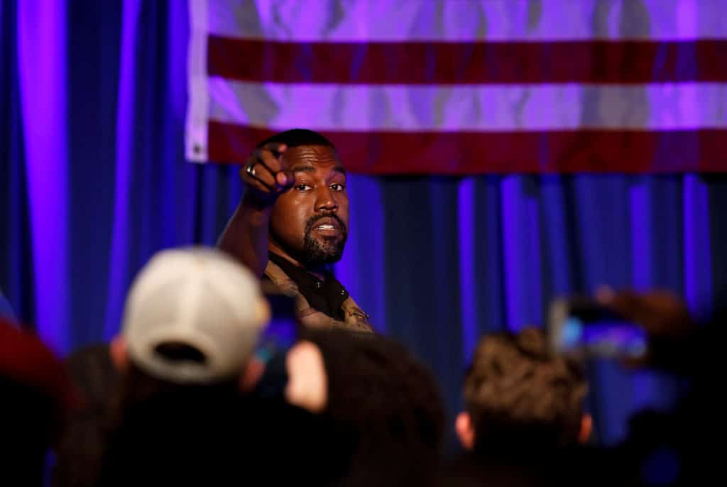 Kanye West, Ο Kanye West αγοράζει την «πλατφόρμα ελεύθερου λόγου» Parler