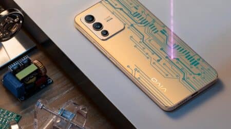 vivo V23 5G: Με τεχνολογία φωτοχρωμικού γυαλιού που αλλάζει χρώμα