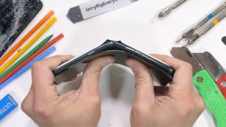 Asus ROG Phone 6 Pro: Έσπασε στα δύο σε bend test