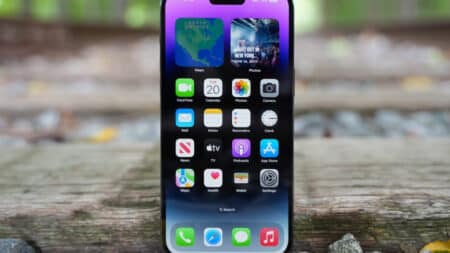 Πάνω από το 70% των iPhone 14 χρησιμοποιούν Samsung OLED