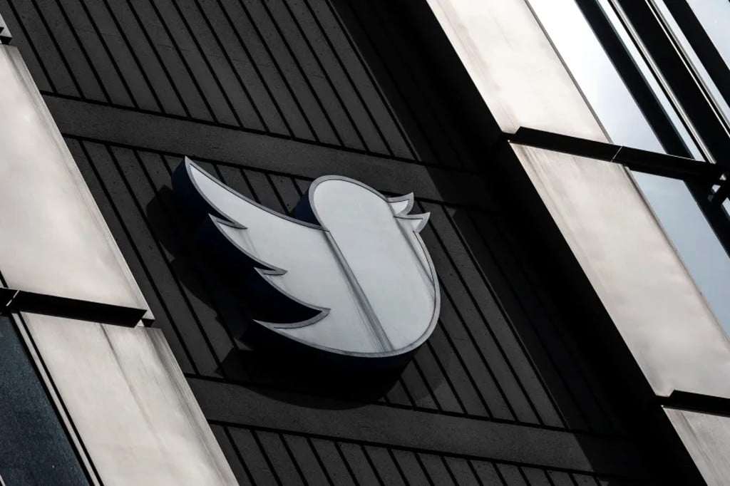 twitter, Το Twitter φέρεται να απέλυσε χιλιάδες συμβασιούχους χωρίς προειδοποίηση