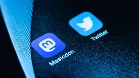 Αποχωρούν χιλιάδες χρήστες από το Twitter – Οδεύουν ολοταχώς στο Μastodon