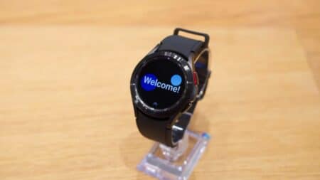 Samsung Galaxy Watch4: Update δίνει τη δυνατότητα ελέγχου της κάμερας ενός τηλεφώνου