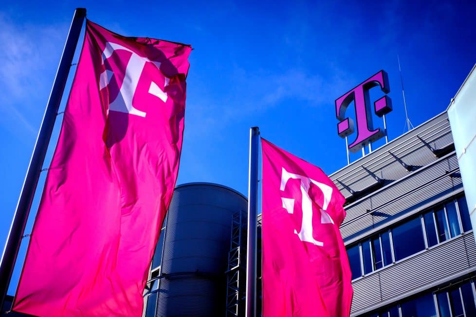 Deutsche Telekom, Deutsche Telekom: Στα 29,80 δισ. ευρώ τα έσοδα το δ’ τρίμηνο